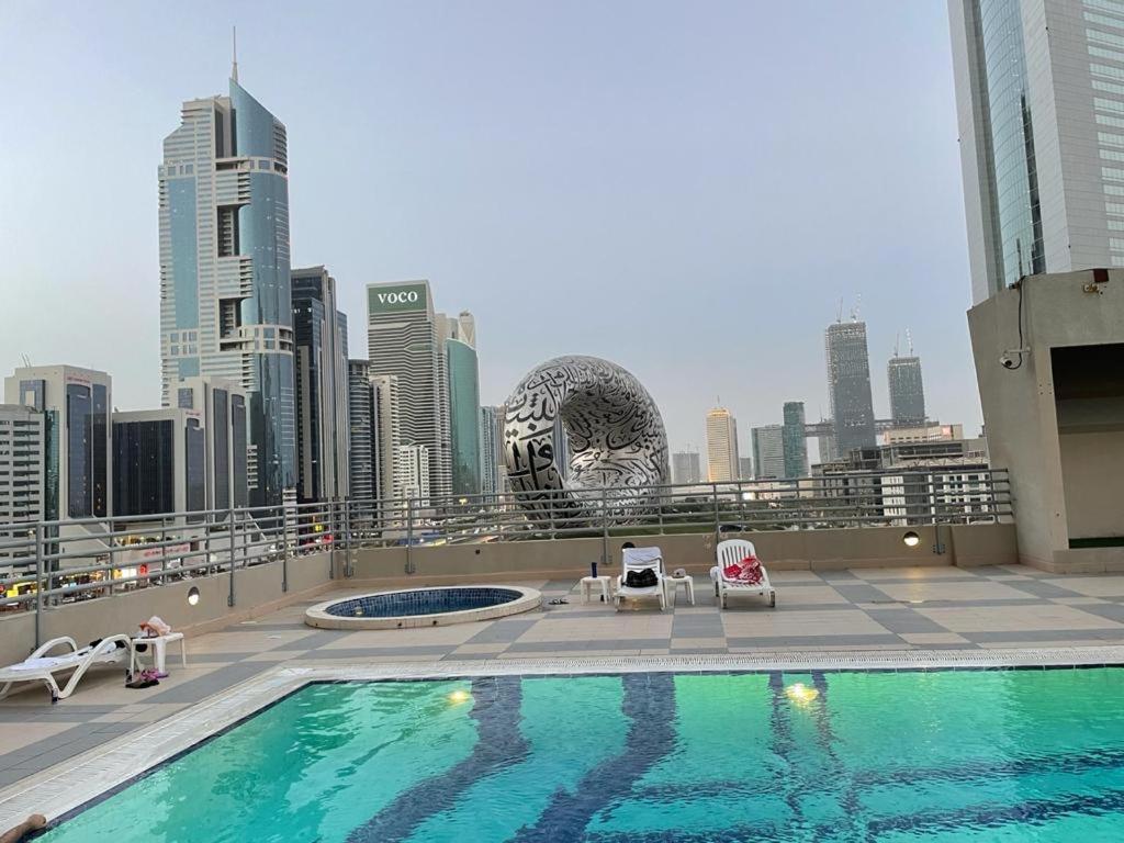 Ferienwohnung Travelers Backpackers Dubai Exterior foto