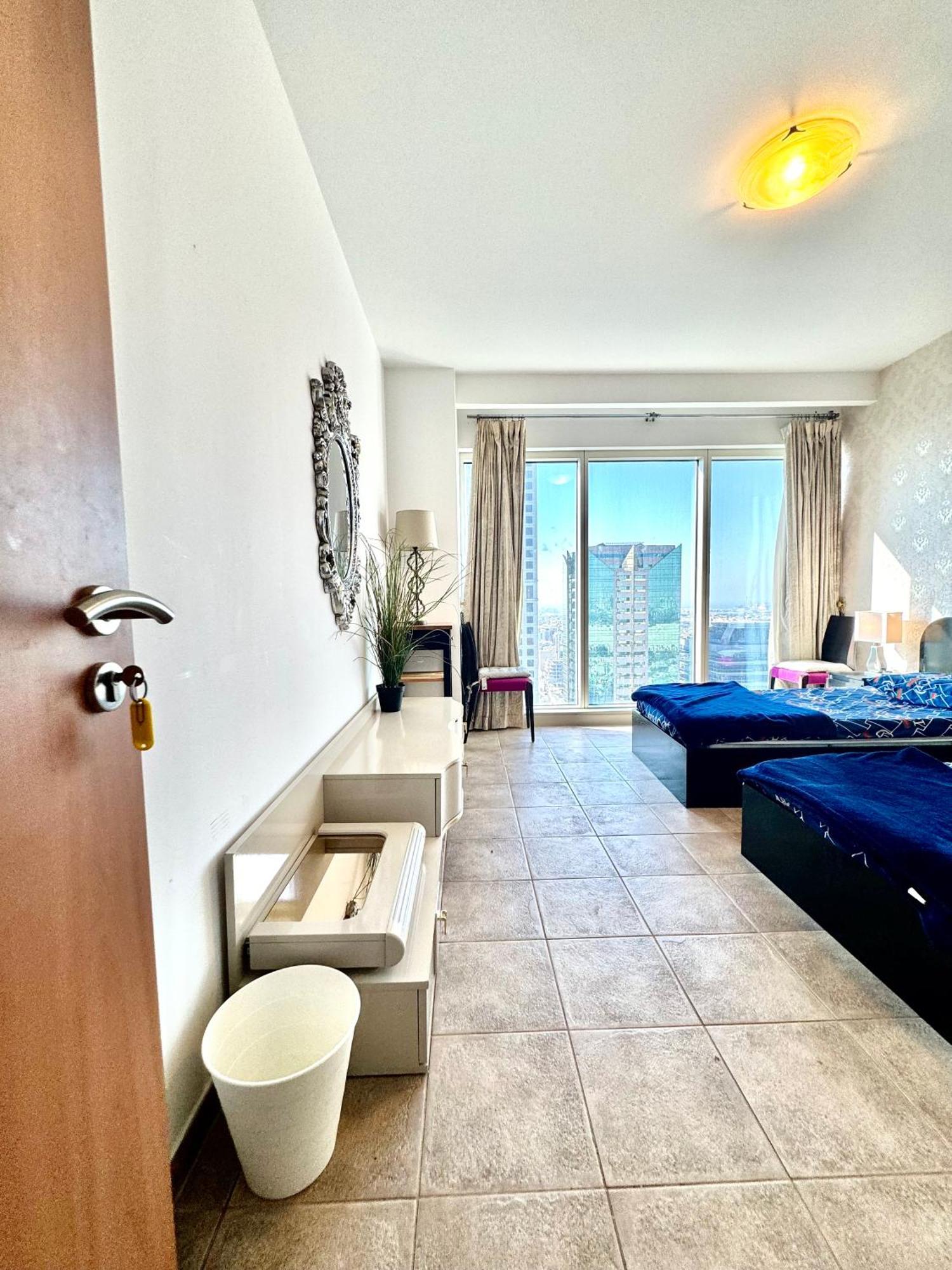 Ferienwohnung Travelers Backpackers Dubai Exterior foto