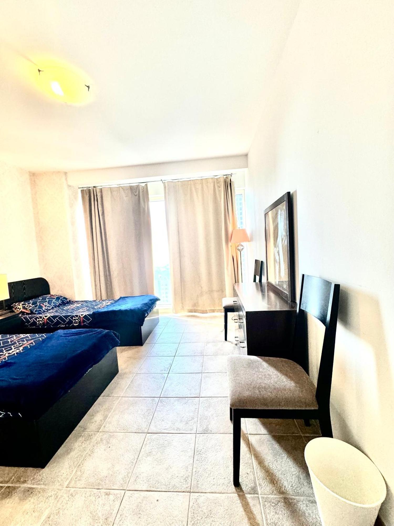 Ferienwohnung Travelers Backpackers Dubai Exterior foto