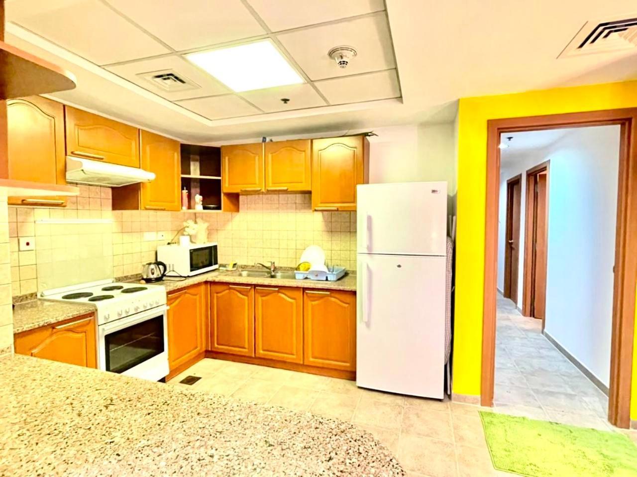 Ferienwohnung Travelers Backpackers Dubai Exterior foto