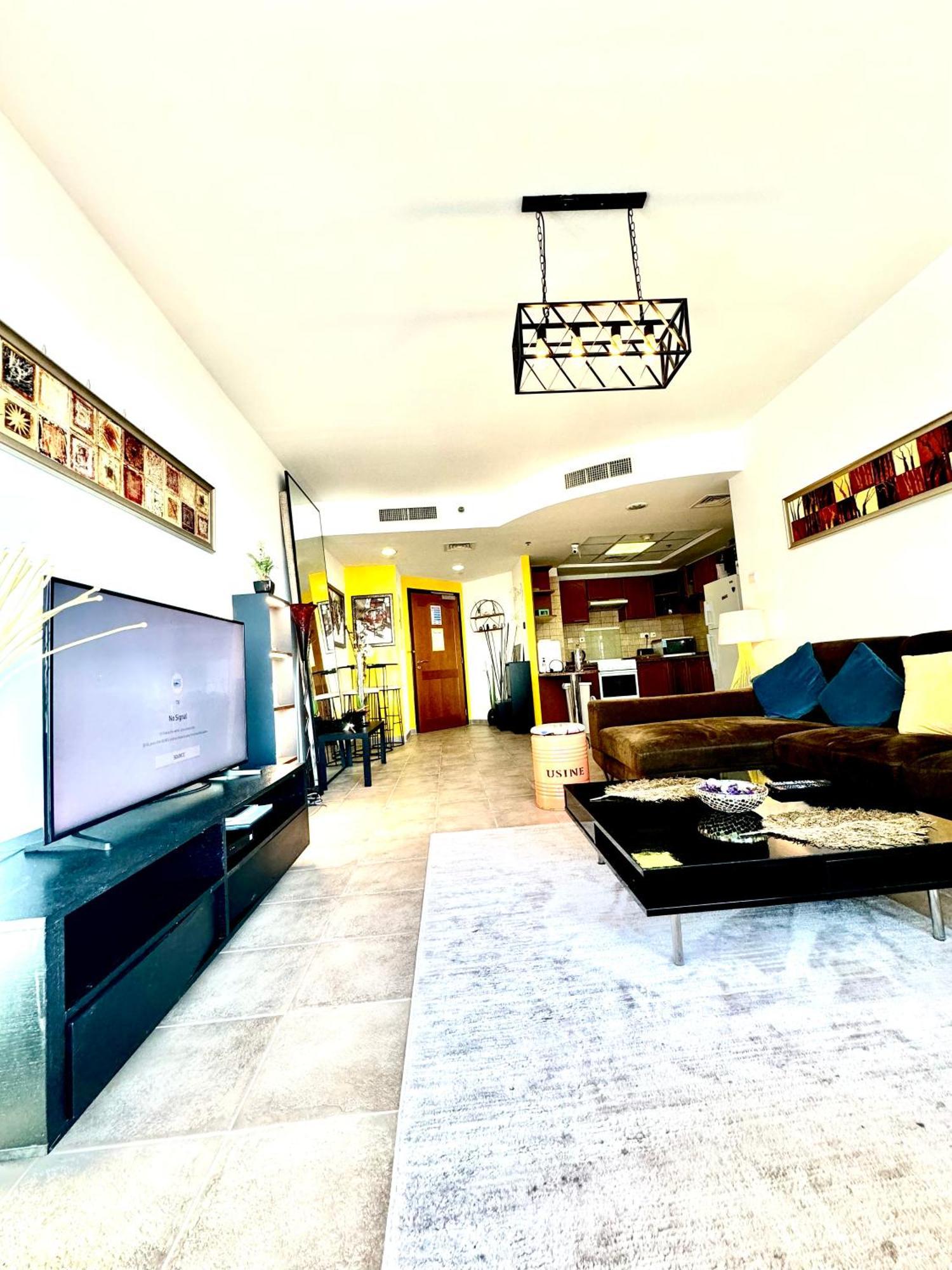 Ferienwohnung Travelers Backpackers Dubai Exterior foto