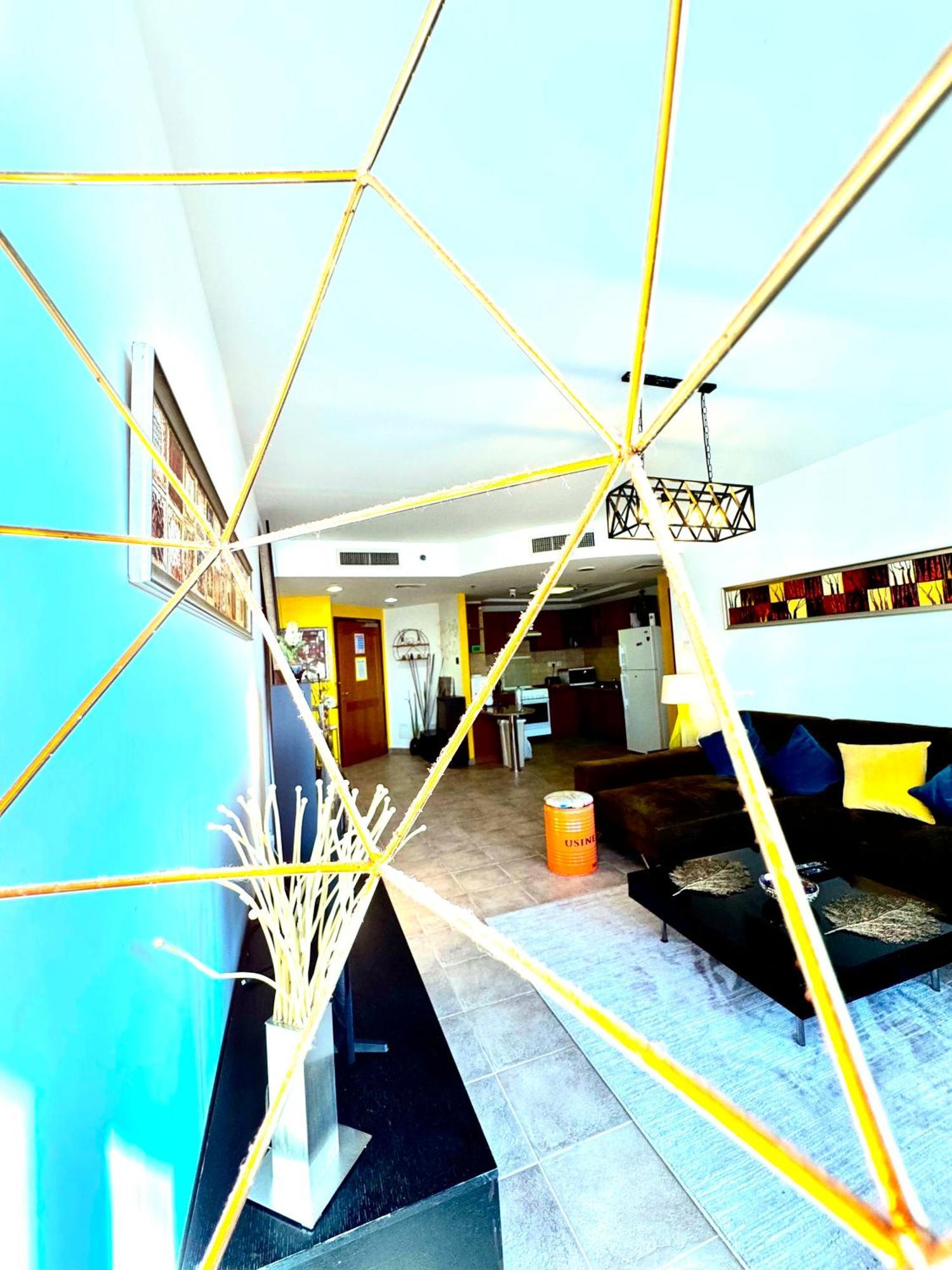 Ferienwohnung Travelers Backpackers Dubai Exterior foto